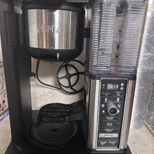 Ninja Dual Brew Coffee Maker in Silver and Black
